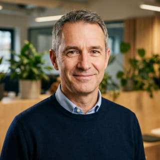 James Mitchell, présenté comme chef de la direction chez Onde Rendange, photo de profil
